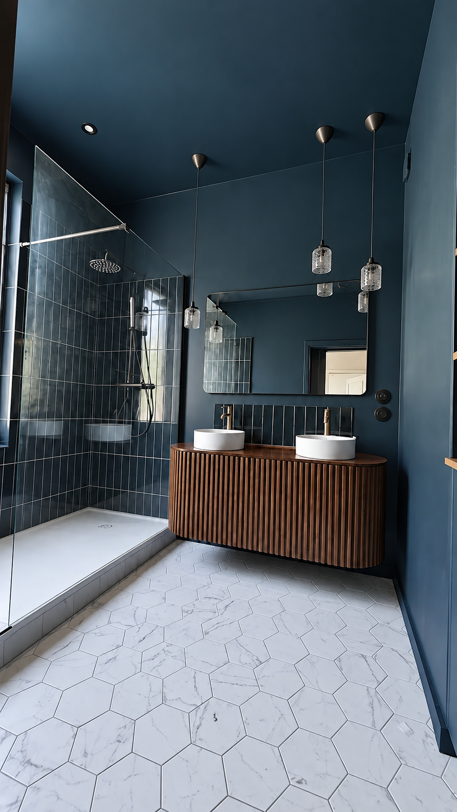 Salle de bains rénovée par Home Decoration, éclairage éteint