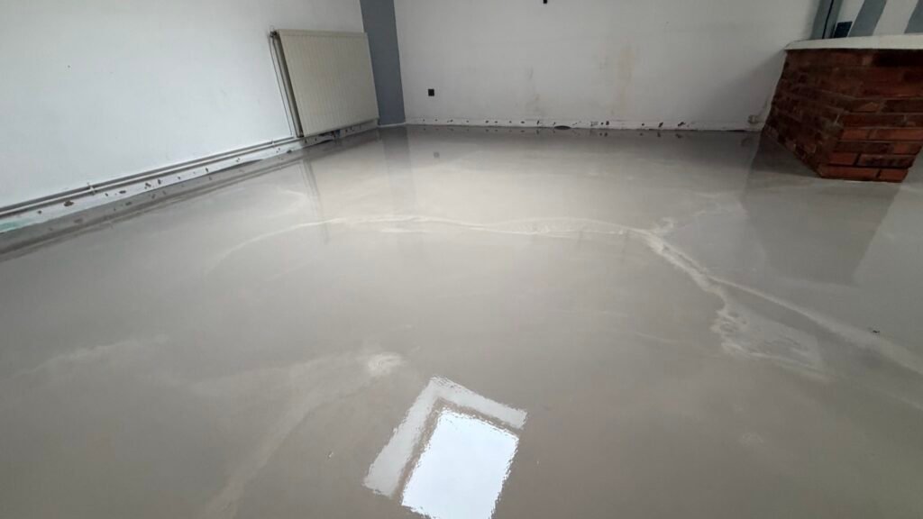 Application professionnelle D’un ragréage liquide à SOTTEVILLE-LES-ROUEN
