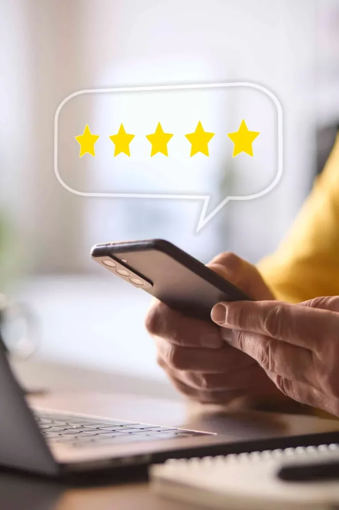 Avis client cinq étoiles sur téléphone